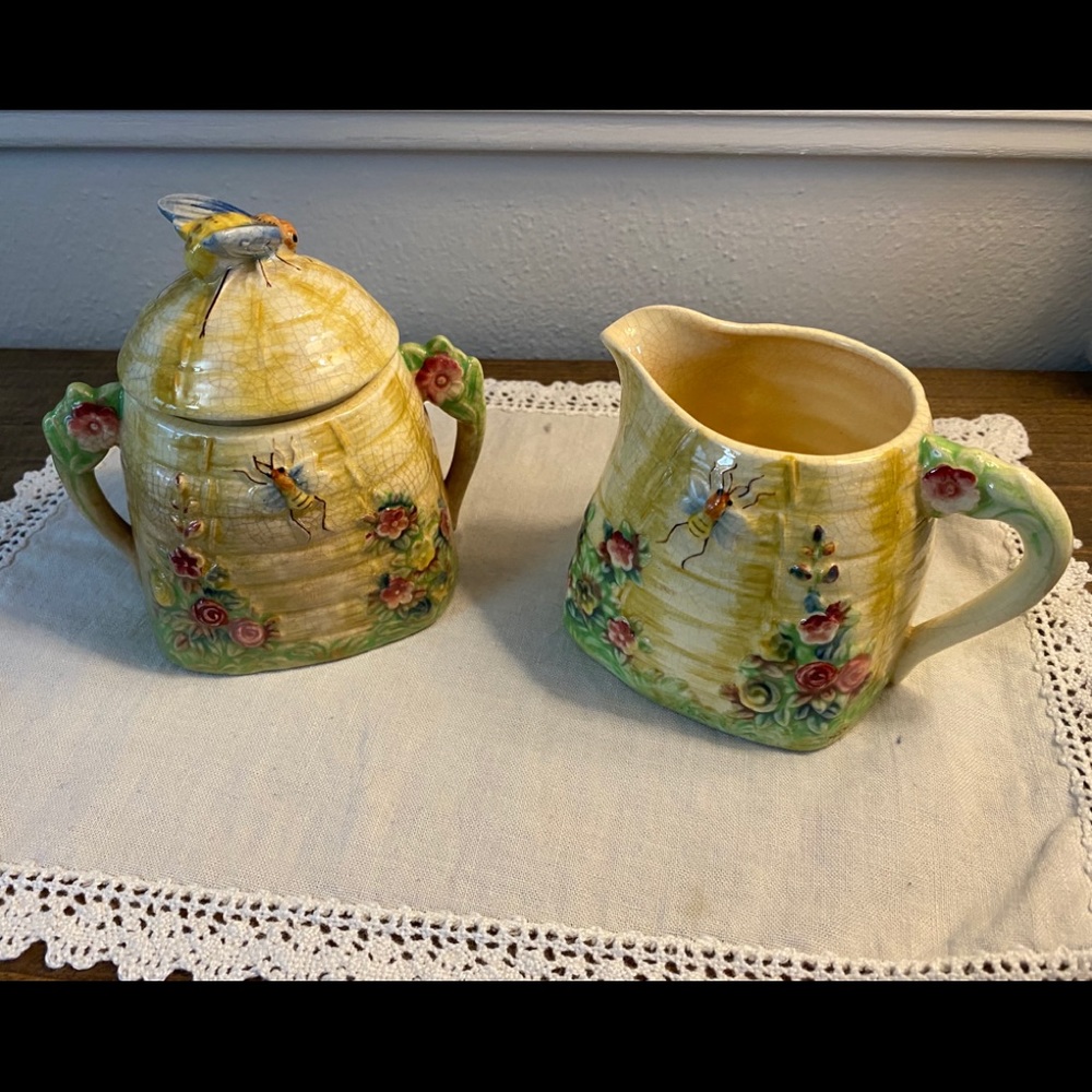 Vintage sugar and creamer set